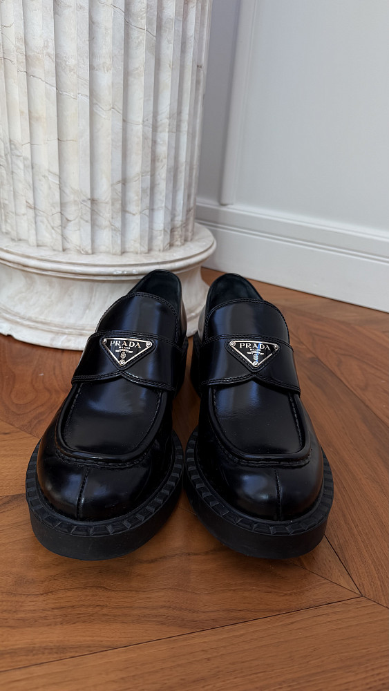 Prada Лоферы