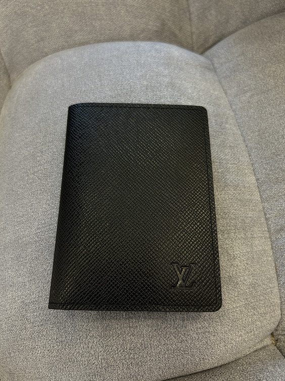 Louis Vuitton Обложка на паспорт