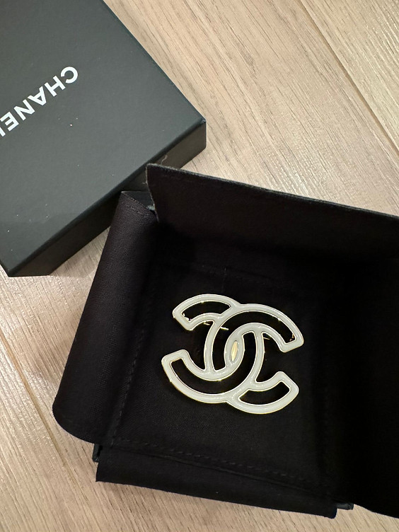 Chanel Брошь