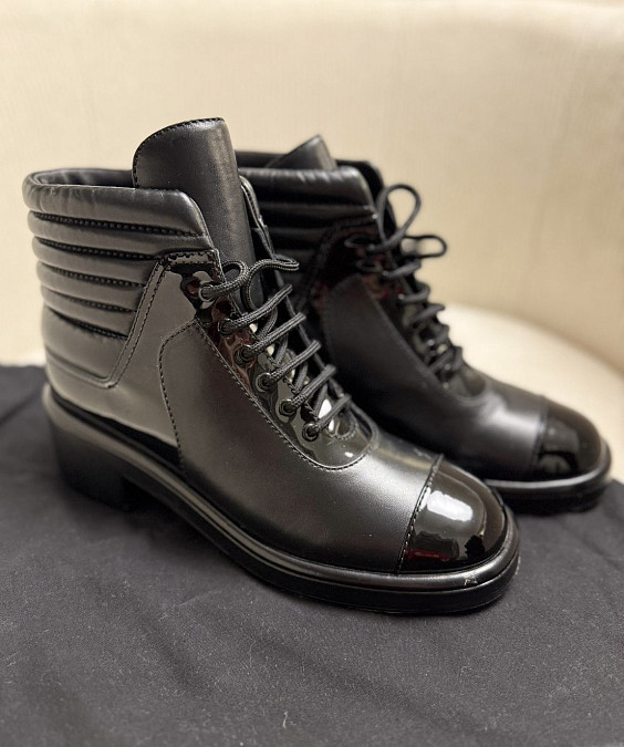 Chanel Ботинки