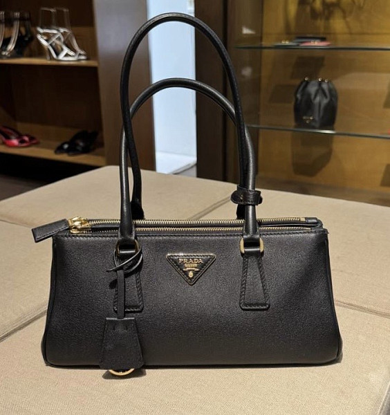 Prada Сумка