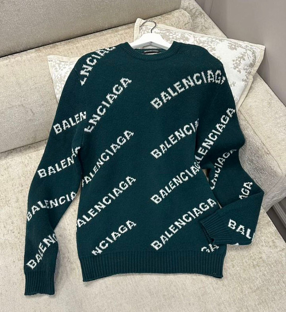 Balenciaga Свитер