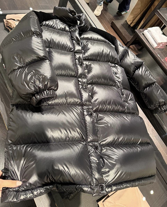 Moncler Пуховик