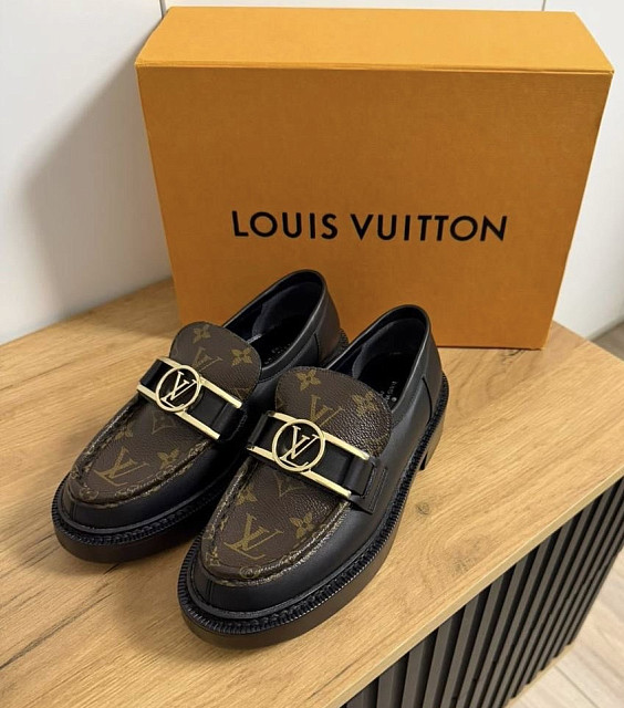 Louis Vuitton Лоферы