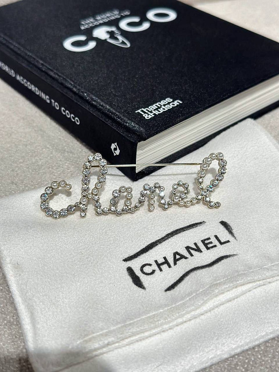 Chanel Брошь