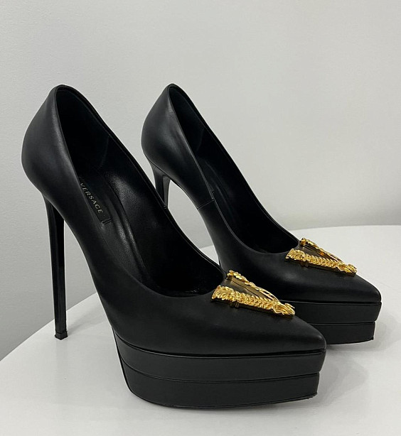 Обувь Versace