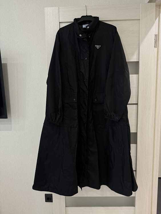 Prada Плащ 