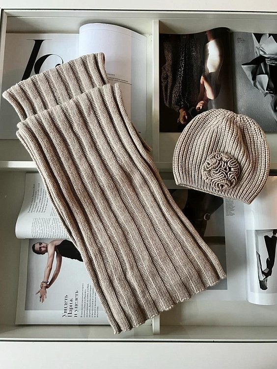 Chobi Шапка и митенки