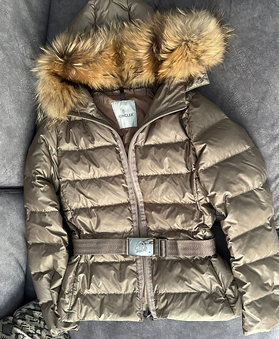 Moncler Пуховик