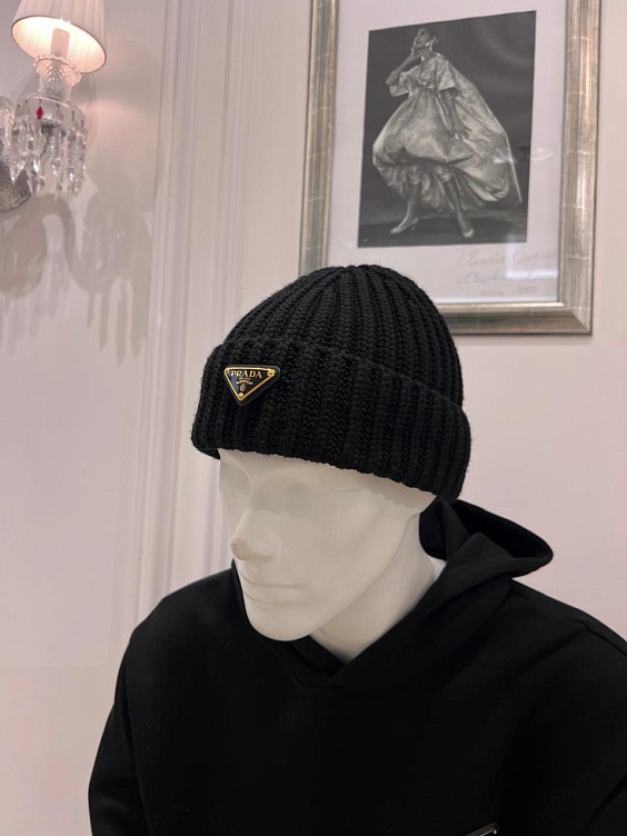 Prada Шапка