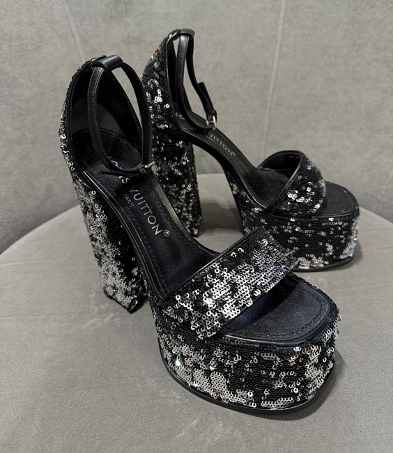 Louis Vuitton Босоножки