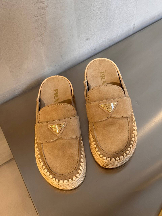Prada Сабо