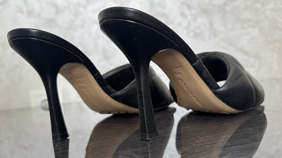 Bottega Veneta Босоножки