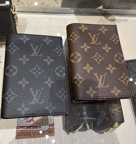 Louis Vuitton Обложки на паспорт