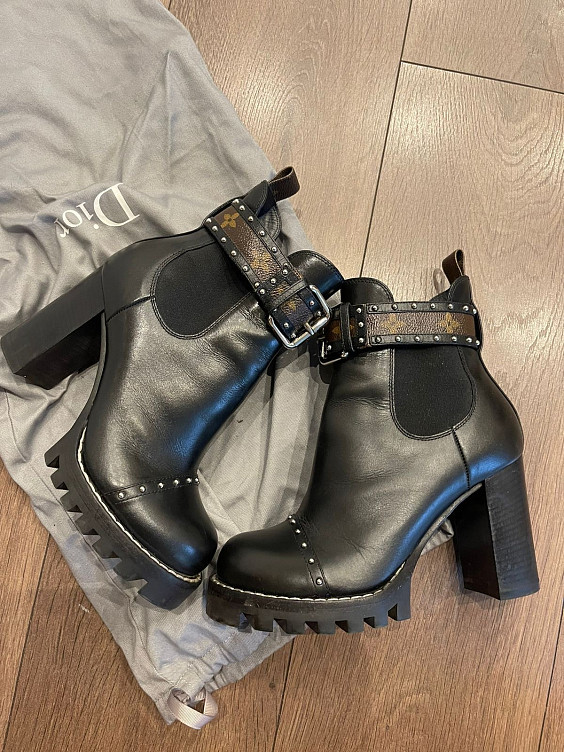 Louis Vuitton Ботильоны