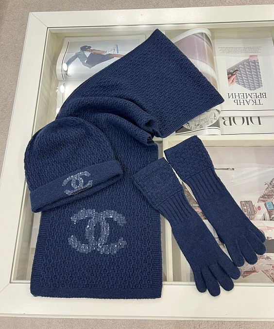 Chanel Шапка, шарф, перчатки