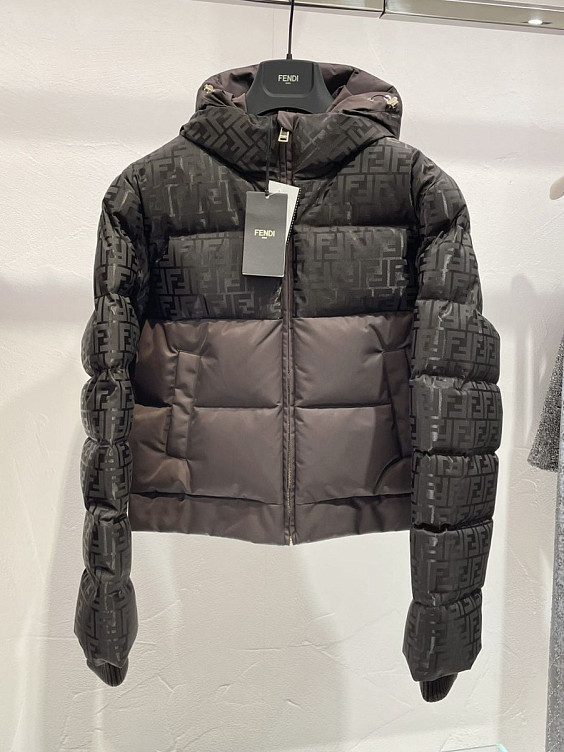 Fendi Пуховик