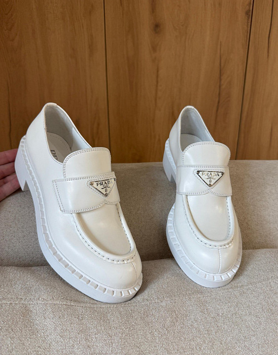Prada Лоферы