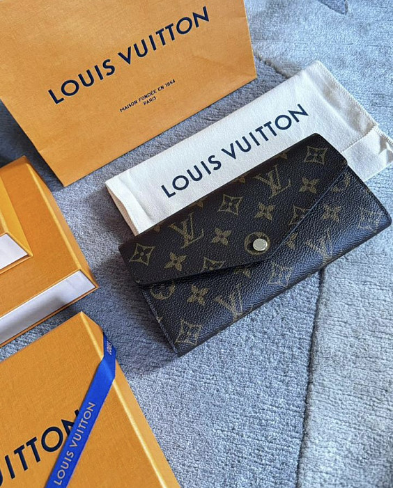 Louis Vuitton Кошелёк