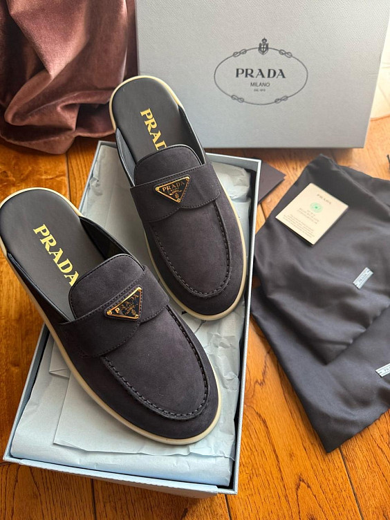 Prada Сабо