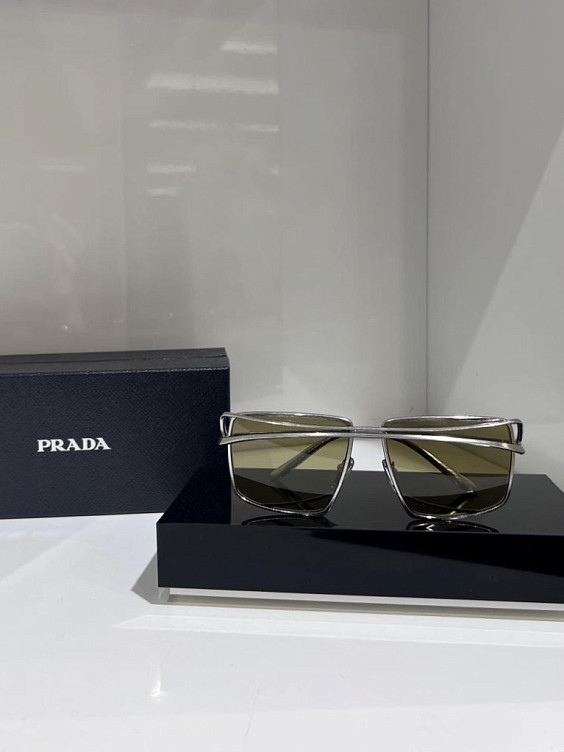 Prada Очки