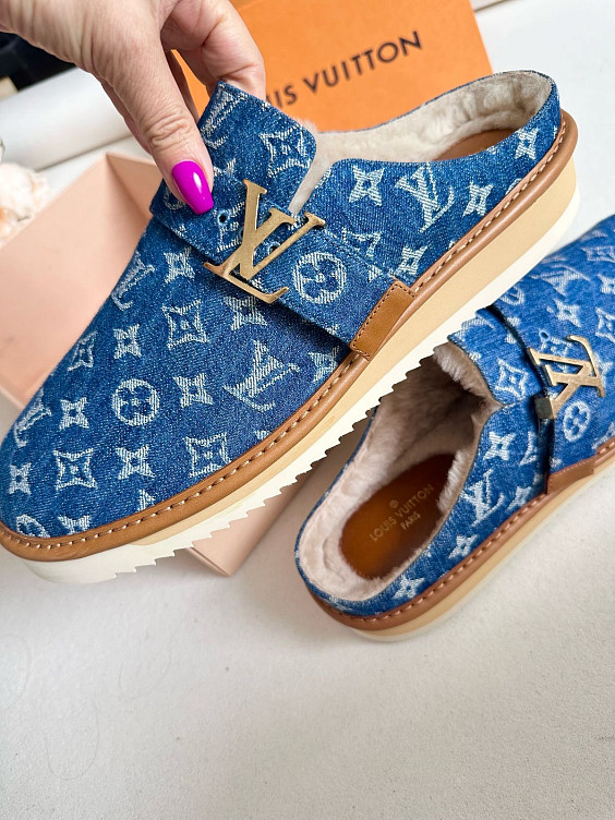 Louis Vuitton Сабо