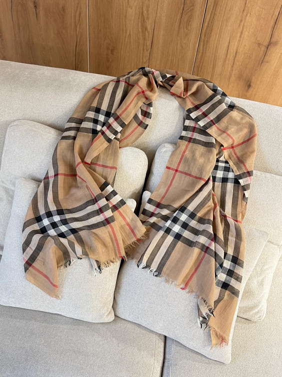 Burberry Шарф