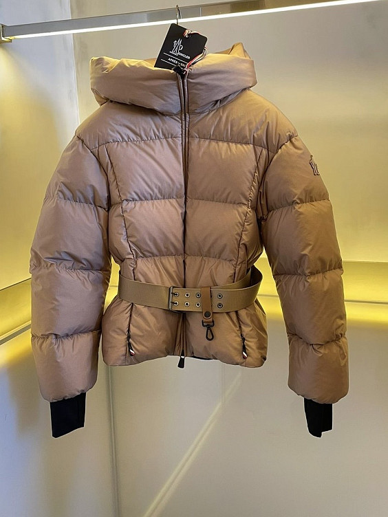Moncler Пуховик