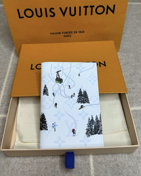 Louis Vuitton Обложка на паспорт