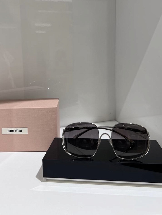 Miu Miu Очки