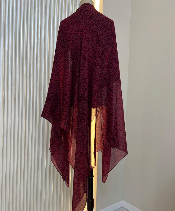 Saint Laurent Шаль