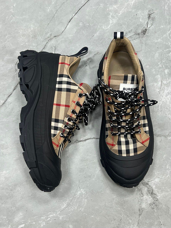 Burberry Кроссовки