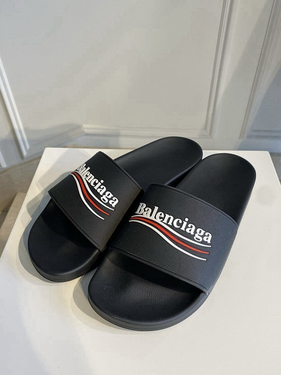 Balenciaga Шлёпки