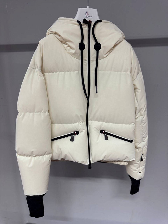 Moncler Пуховик