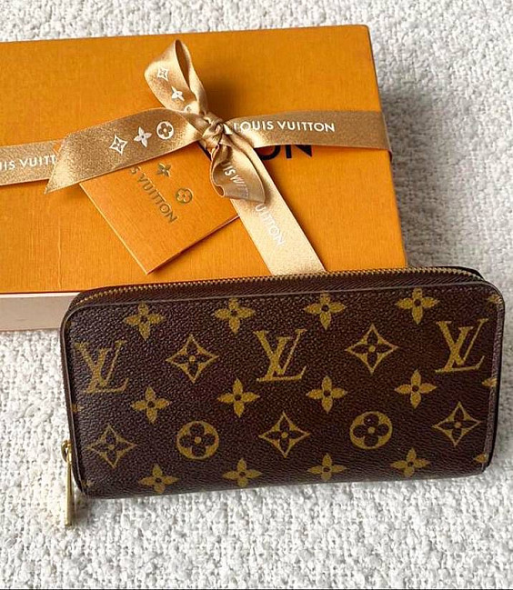 Louis Vuitton Портмоне