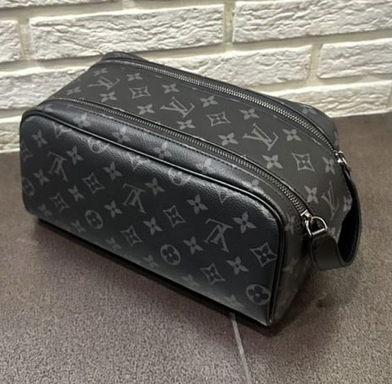 Louis Vuitton Косметичка