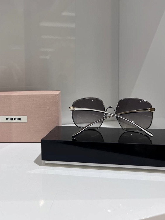 Miu Miu Очки