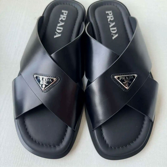 Prada Сабо