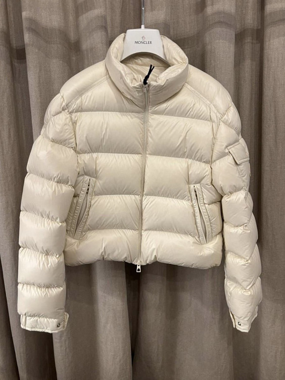 Moncler Пуховик
