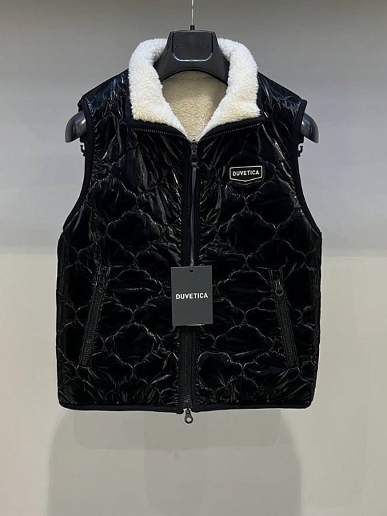Duvetica Жилетка