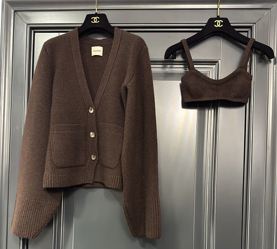 Khaite Двойка: кардиган и топ