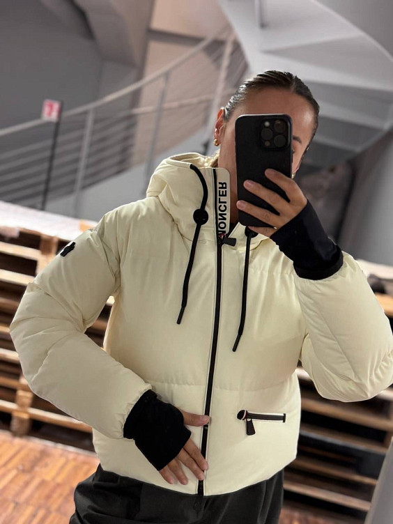 Moncler Пуховик