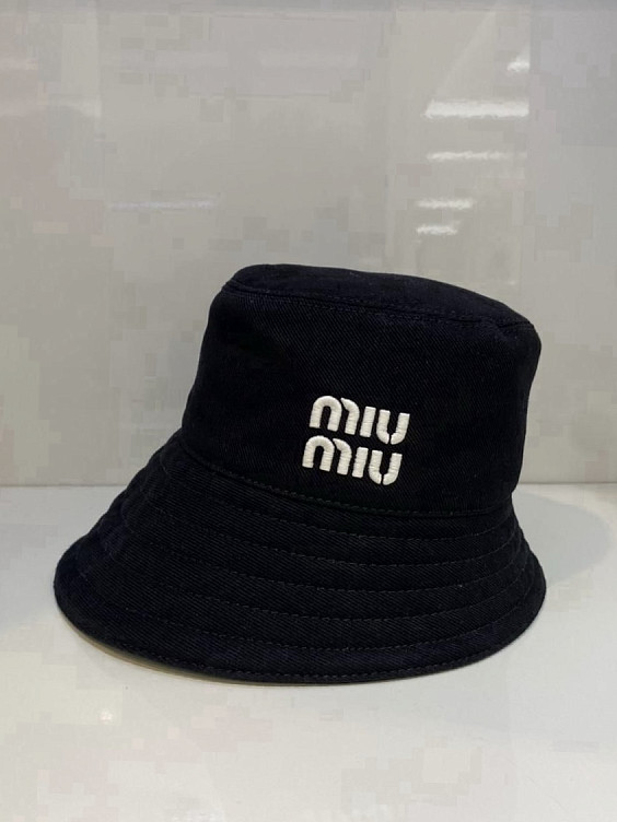 Miu Miu Панама