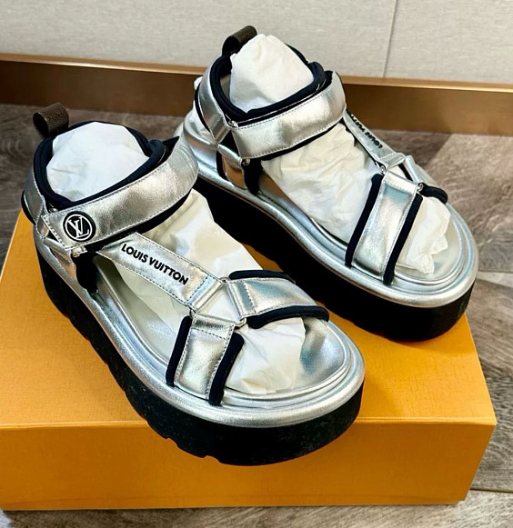 Louis Vuitton Сандалии