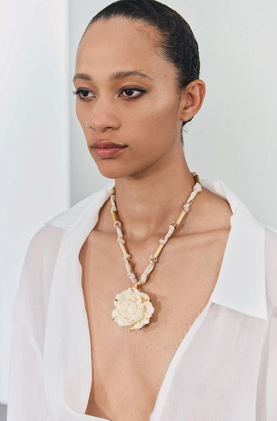 Zara Колье