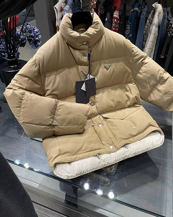Prada Пуховик