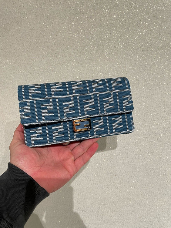 Fendi Клатч