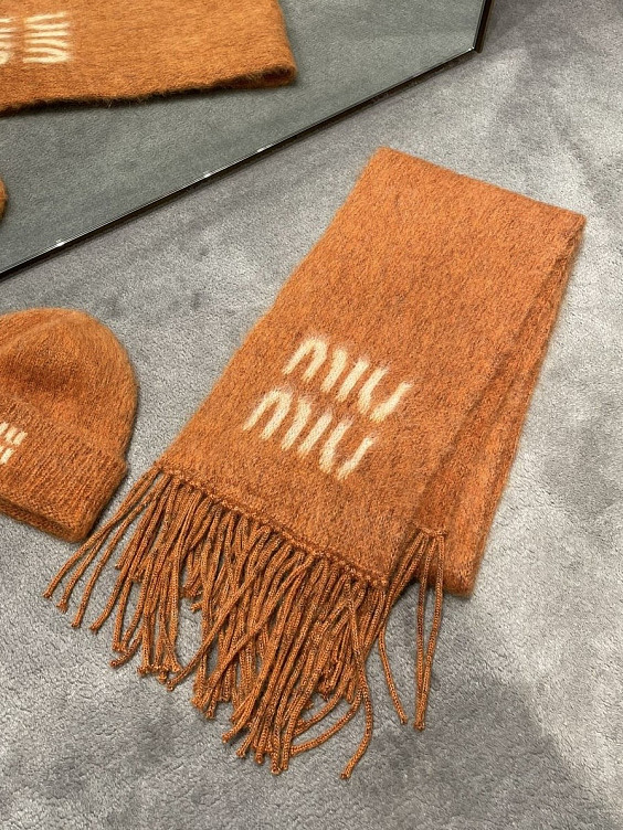 Miu Miu Шарф