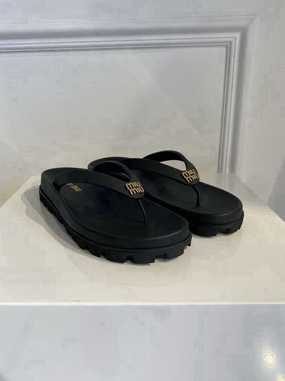 Miu Miu Шлёпки