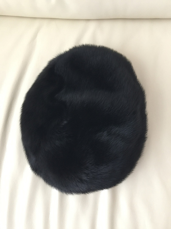 D.Exterior Норковый берет